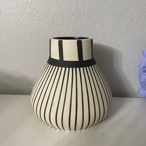 MCM vase